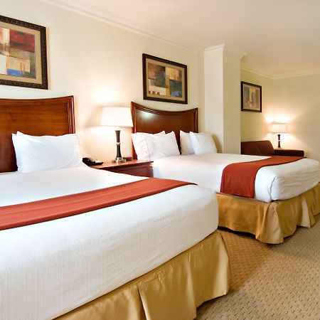 Holiday Inn Express And Suites Klamath Klamath Falls Ngoại thất bức ảnh